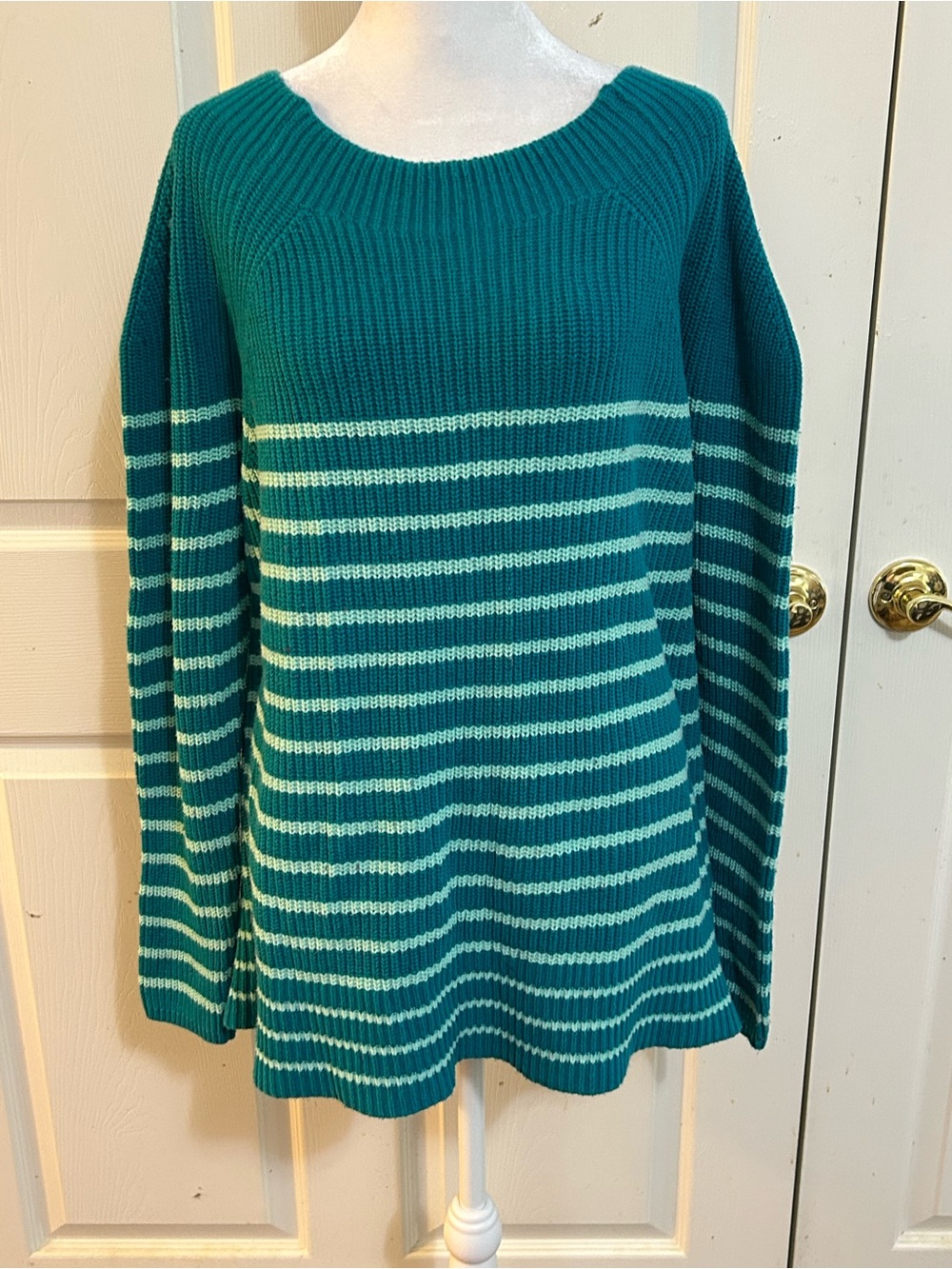 Lands’ End chunky green sweater, size 18 (XL)
